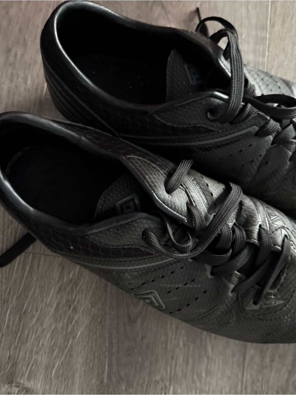 Men's Black Athletic Lace-Up Shoes